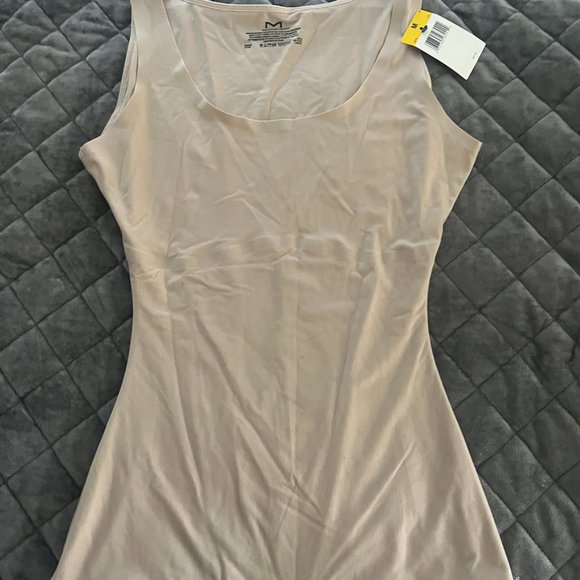 Maidenform compression tank - Picture 1 of 3